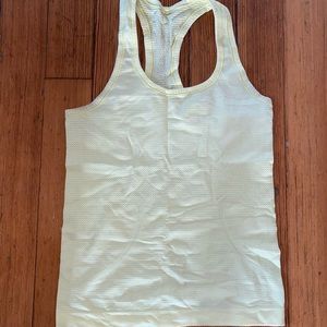 Lululemon swiftly tech tank size 4